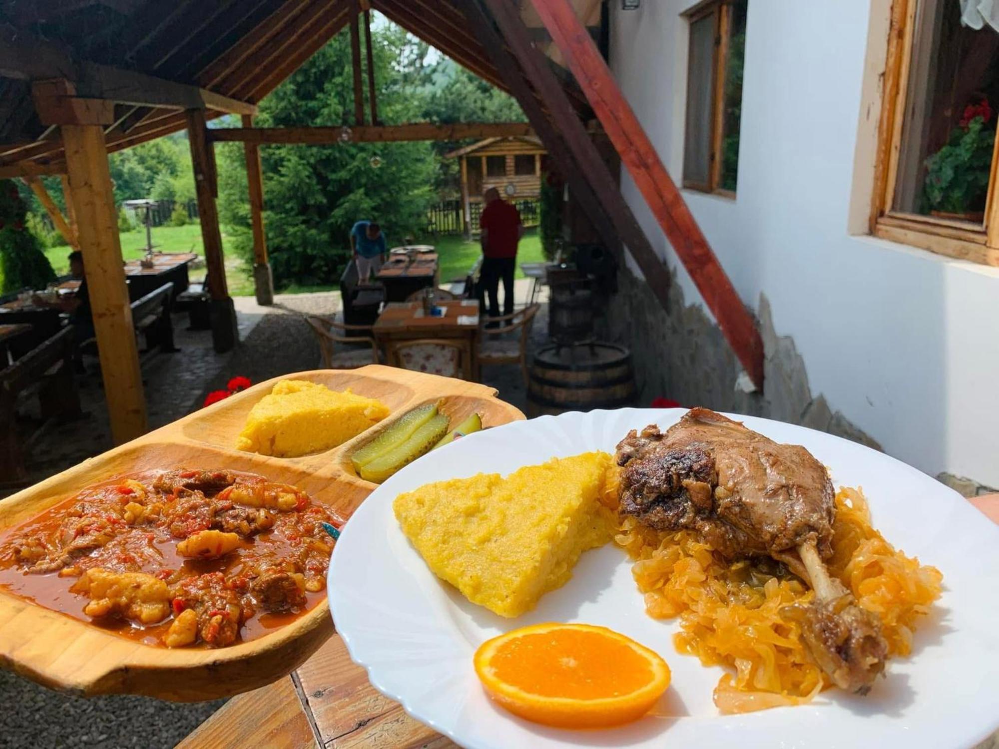 Casa Valasoaia Săcele Eksteriør billede